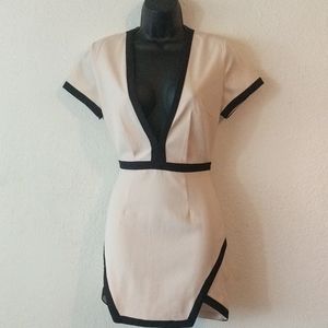 MISSGUIDED  DEEP V-NECK MINI DRESS